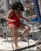 manon-aubry-lfi-gauche-gaucho-bourgeoisie-voilier-vacances-luxe-insoumis-chicheportiche-teen-maillot-yacht-prolo