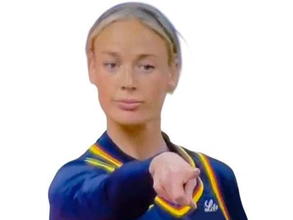 sophie cunningham pointing montrer doigt nba basket wnba joueuse blonde femme montre pointe this