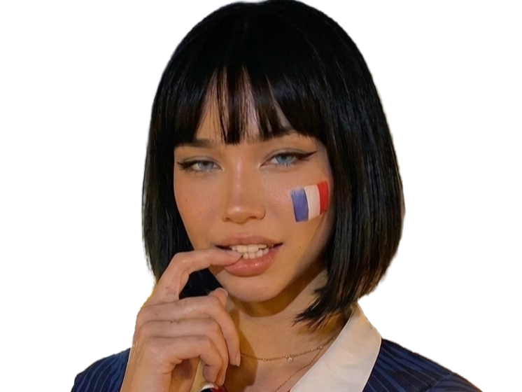 france supportrice coupe monde euro cdm asiatique cute coquine regard sexy espiegle