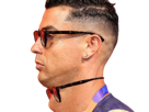 cristiano-ronaldo-cou-lunettes-pomme-dadam-d-adam