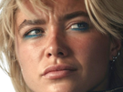 florence-pugh-yelena-belova-thunderbolts-actrice-britannique-anglaise-blonde-cheveux-courts-yeux-verts-femme