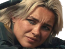 florence-pugh-yelena-belova-thunderbolts-actrice-britannique-anglaise-blonde-cheveux-courts-yeux-verts-femme