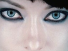 quorra-iso-tron-heritage-legacy-film-2010-femme-olivia-wilde-vingtaine-yeux-bleus-cheveux-noirs