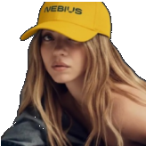 nebius sidney sweeney bourse cto ia datacenter blonde casquette