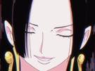 boa-hancock-one-piece-cheveux-noir-yeux-bleu-boucles-oreille-serpent-fic-bloop