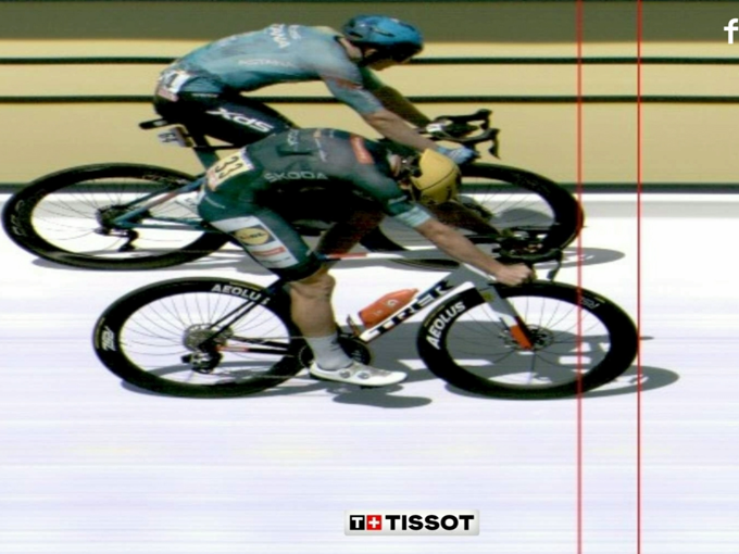 sprint intermediaire mads pedersen max kanter velo cyclisme trek marlou