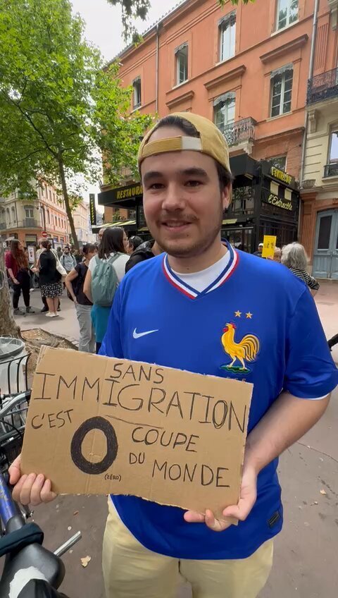 foot cuck coupe monde gauchiste migrant immigration