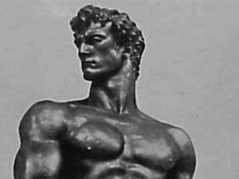 statue propagande h mechant homme nouveau