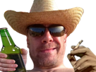soral-clope-biere-plage-chapeau-soleil-bg
