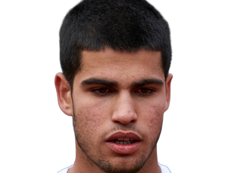 carlos alcaraz homme sportif tennisman espagnol brun yeux marrons vingtaine vingtenaire tennis carlitos