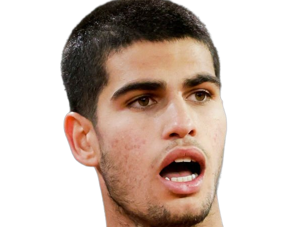 carlos alcaraz homme sportif tennisman espagnol brun yeux marrons vingtaine vingtenaire tennis carlitos