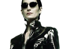carrie-anne-moss-matrix-trinity-cheveux-noir-cuir-latex-fic-bloop-lunettes