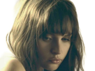felicity-jones-star-wars-cheveux-noir-yeux-vert-erato-poetesse-non-romancable-dommage-fic-bloop