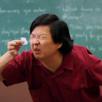 asiatique-prof-chinoise-fixe-regarde-petit-yeux-papier-wtf-meme-asiat-bout-minuscule-gne-incomprehensible