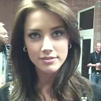 amber heard actress famosa kino trad wife mera zack snyder mandy palms zombi aquaman pool