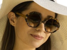 Sticker cristin milioti actrice femme brune grands yeux marron par Hapi_meal