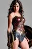 gal-gadot-wife-actress-celeb-cine-tiny-wond-1984-notice-diana-gisele-reina-cleo-kika