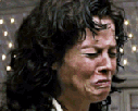 alien-ellen-ripley-sigourney-weaver-pleurniche