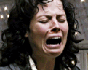 alien-ellen-ripley-sigourney-weaver-pleurniche