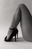 legs-feet-accueil-bienvenue-jambes-pieds-pied-jambe-ecart-shoes-chaussures-chaussure-talons-talon