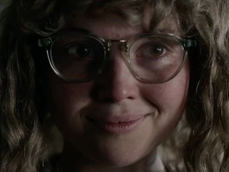 samantha lynn sammi hanratty actrice americaine misty quigley yellowjackets ado teen blonde lunettes
