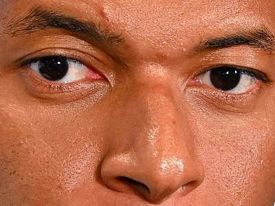 Sticker kylian mbappe homme sportif footballeur francais brun yeux marrons black noir capitaine vingtaine vingtenaire 2026 par Dark-63