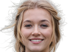 kayle-femme-jolie-chevalier-armure-cheveuxblonds-yeuxmarrons-vingtenaire-vingtaine-cosplay-fic-vlt-kalos-sud-sasha-heller