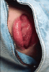 jean-bouche-leche-gourmande-langue-braguette-ouverte-levres-open