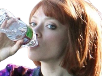 amanda seyfried sylvia weiss time out rousse mi long yeux vert smaragdin fic bloop