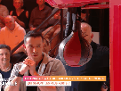 tibo-inshape-frappe-force-fiasco-faiblesse-rire-cyril-hanouna-moquerie-humiliation-tbt9-gif-malaise