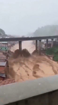 nepal lama rinpoche buddha tibet hima laya everest mount cyclone typhon typhoon cata flood river