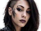 nikita-bellucci-actrice-charme-belle-regard-punk-piercing-badass-tatouage-tattoo
