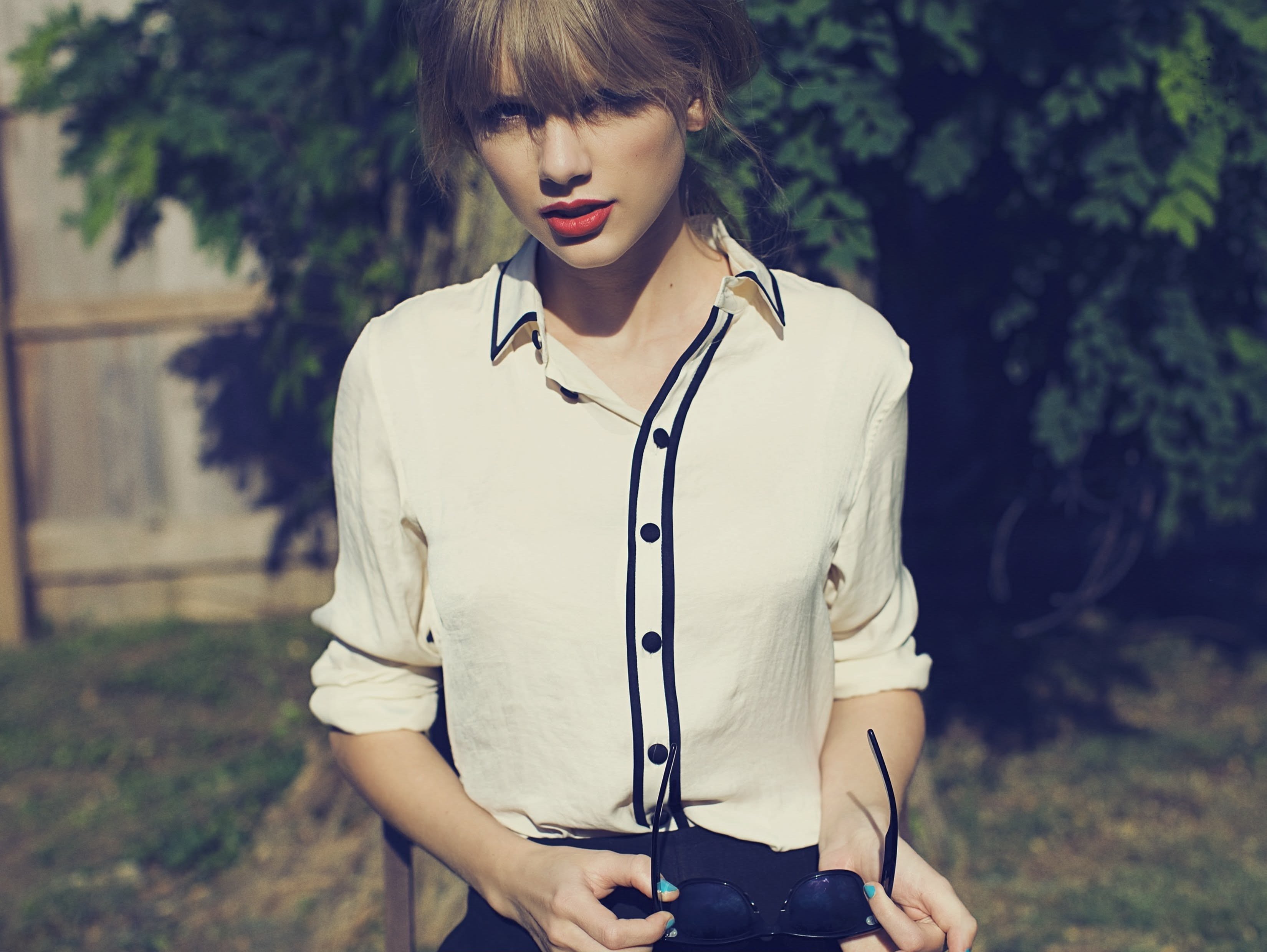 goon swift sing 1989 holy tay tiny pure trad wife perfect sublime delicate haze opal