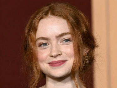 sadie sink redhead rdh 2002 zoomix stranger things zoe zig eli chri spid cine tvshow