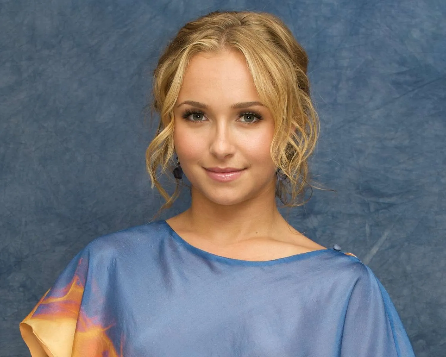 Sticker dcd funest hayden pane actriz famosa tvshow heroes nash scream reed jaq ally sheryl breed par glandilus