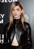 nata dyer actriz kino famosa tvshow nflx stranger things nancy whee tusc oral boca stoma