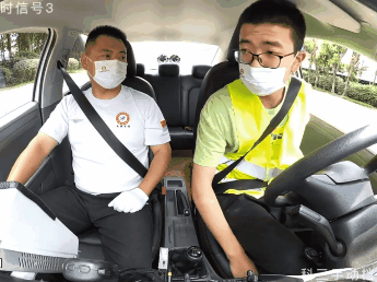 Sticker examinateur permis voiture rate chinois conduite gif par Tromperie