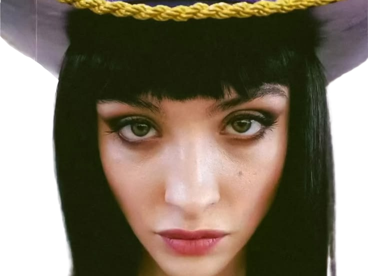Sticker lera abova one piece live action nico robin cheveux noir frange fic bloop chapeau violet par Bl0op
