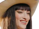 lera abova one piece live action nico robin cheveux noir frange fic bloop chapeau blanc