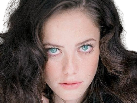 Sticker kaya scodelario femme actrice anglaise labyrinthe annee 2014 brune yeux bleus par PubliusOvidius