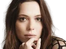 rebecca hall actrice femme anglaise britannique brune trentaine trentenaire yeux marron