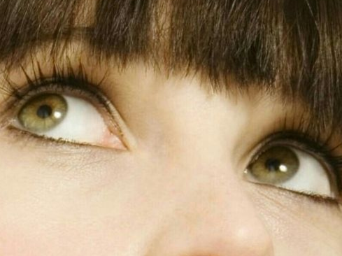 Sticker felicity jones star wars cheveux noir yeux vert erato poetesse non romancable dommage fic bloop par Bl0op