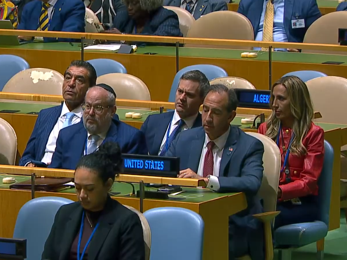 Sticker discours netanyahu onu delegation usa etats unis trump israel dinguerie entrisme freres par bousebear