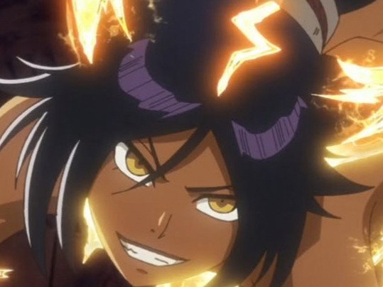 Sticker yoruichi shihouin bleach cheveux violet pourpre yeux jaune ambre dess desdemone fic bloop eclair shikai par Bl0op