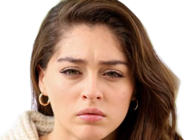 Sticker cemre baysel femme actrice vingtaine vingtenaire chatain yeux verts turque par Dark-63