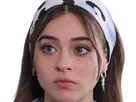 cemre baysel femme actrice vingtaine vingtenaire chatain yeux verts turque