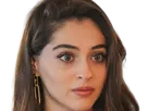 cemre baysel femme actrice vingtaine vingtenaire chatain yeux verts turque