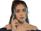 cemre baysel femme actrice vingtaine vingtenaire chatain yeux verts turque
