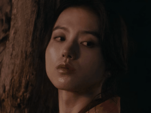 Sticker kaya kiyohara actrice japonaise belle badass samourai asiatique guerriere gif maline sourire par Tromperie