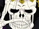 baraggan louisenbairn bleach squelette couronne or manteau noir fic bloop